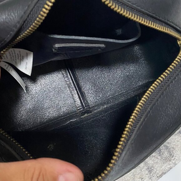 Madewell The Transport Camera Bag Crossbody in Black - Picture 8 of 8